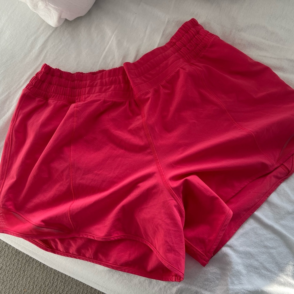LULULEMON Hotty Hot High-Rise Lined Short 4"